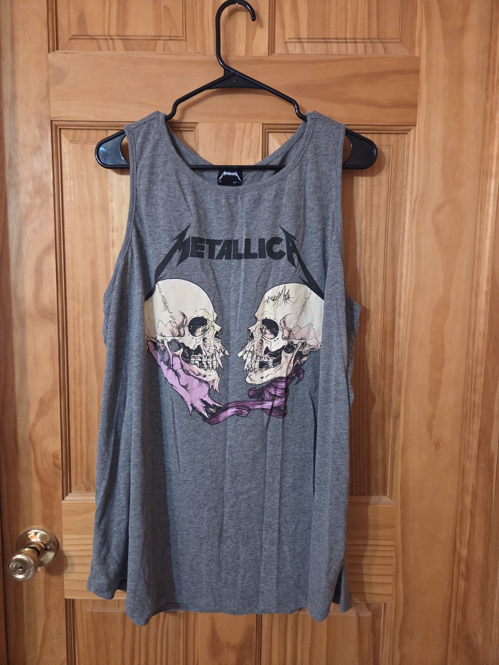 Women's Gray Skull Graphic Tank Top